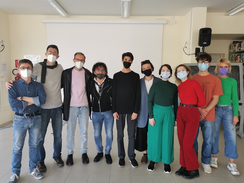 foto di gruppo delle organizzatrici e degli organizzatori